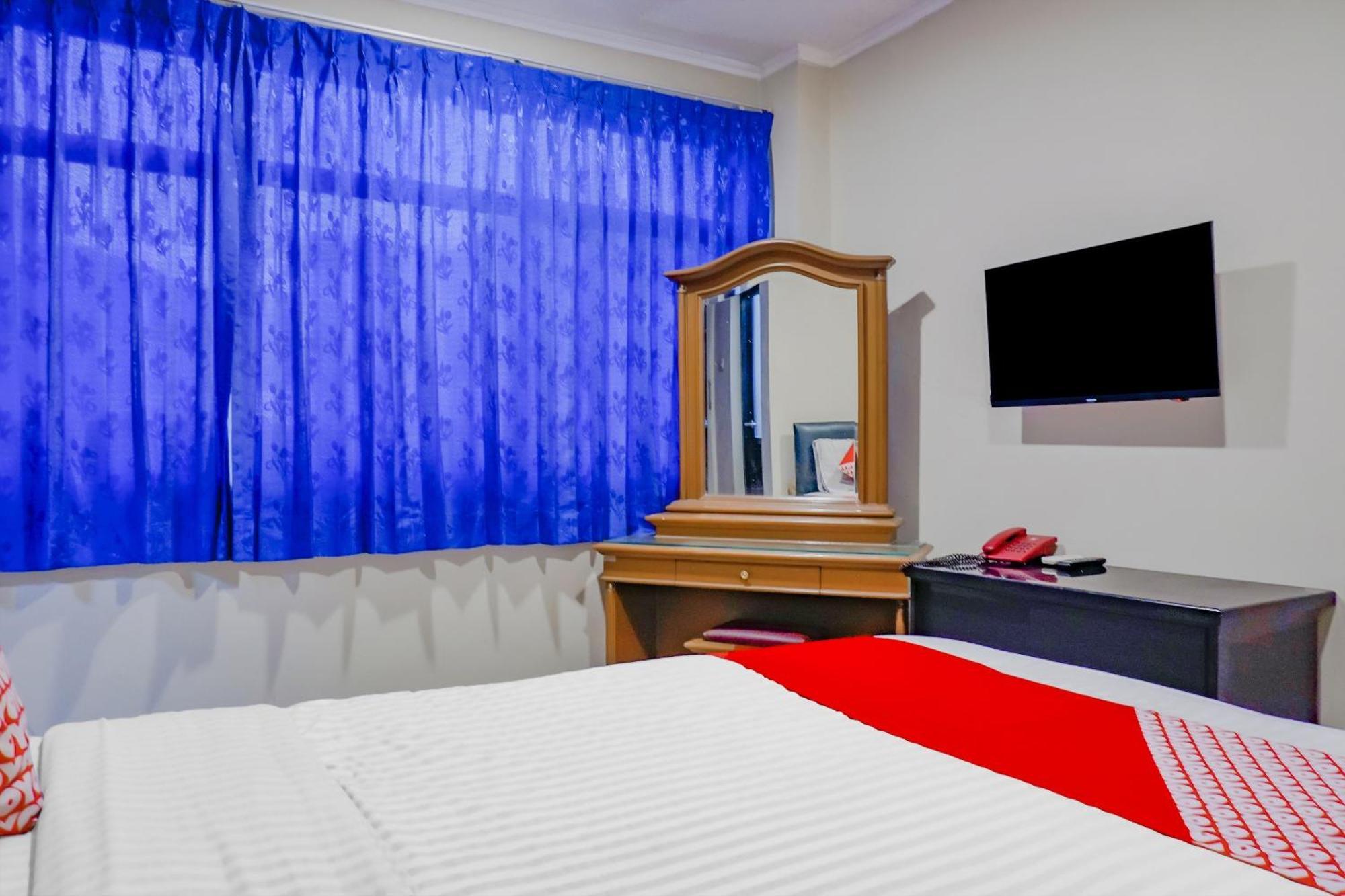Oyo 117 Blueberry Homestay Джакарта Екстер'єр фото