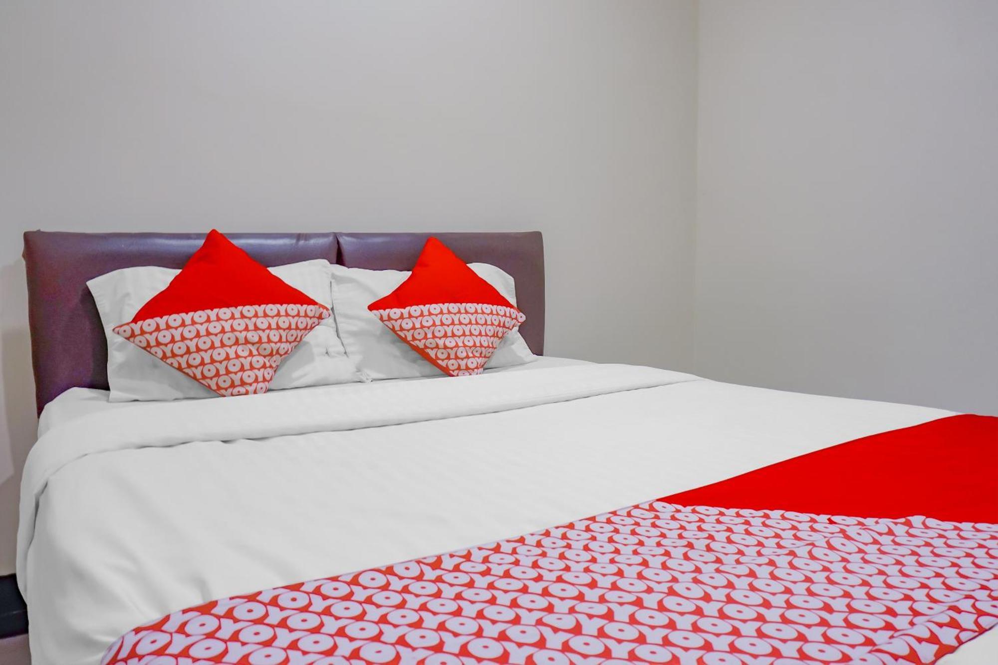 Oyo 117 Blueberry Homestay Джакарта Екстер'єр фото