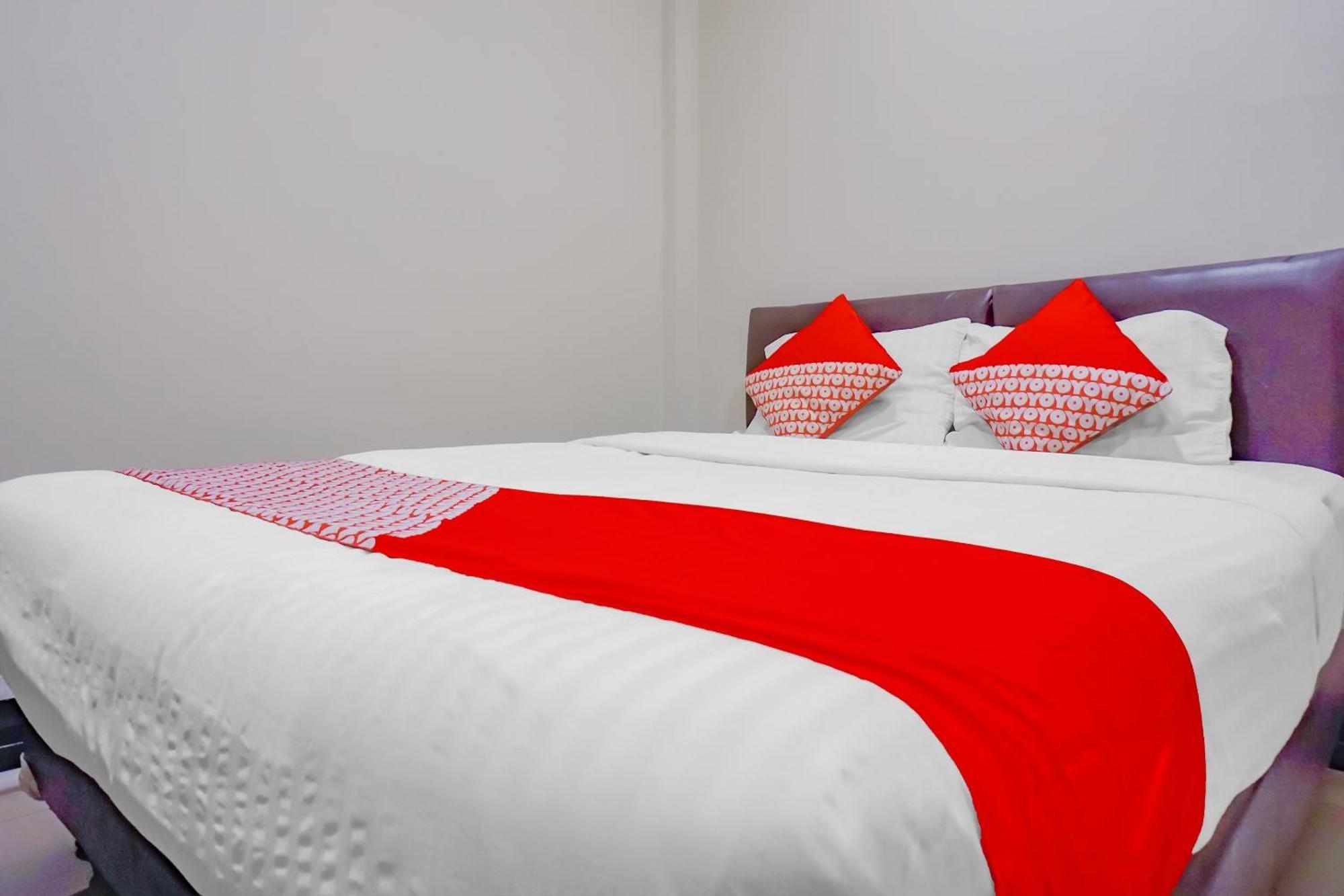 Oyo 117 Blueberry Homestay Джакарта Екстер'єр фото