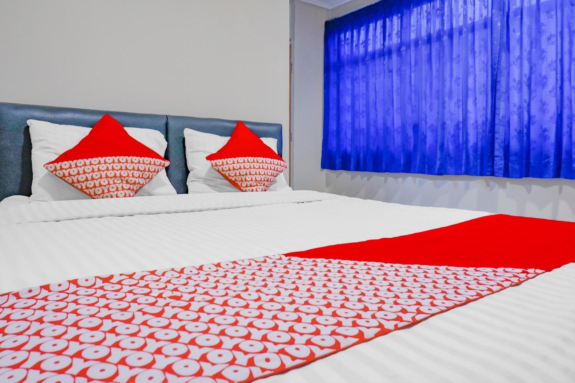 Oyo 117 Blueberry Homestay Джакарта Екстер'єр фото